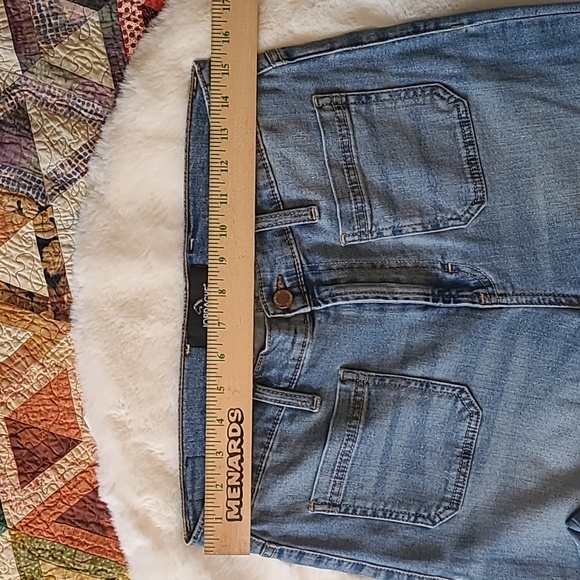 Jordache High Rise Flare Casual Y2K Style Light Wash Denim Blue Jeans Size 8 - Picture 8 of 12